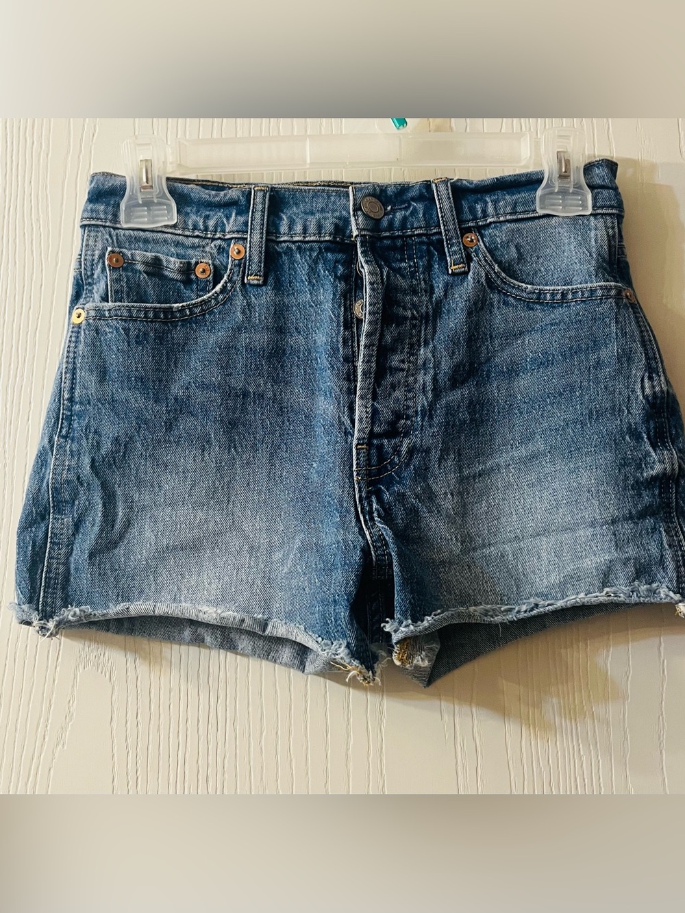 🛍️GAP Distressed Denim Jean Shorts - Size 25